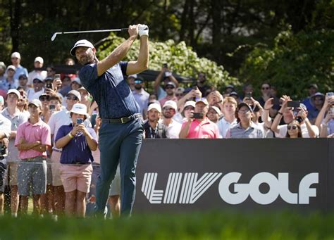 Dustin Johnson Sinks 35 Foot Putt To Earn His First Liv Golf Win Los