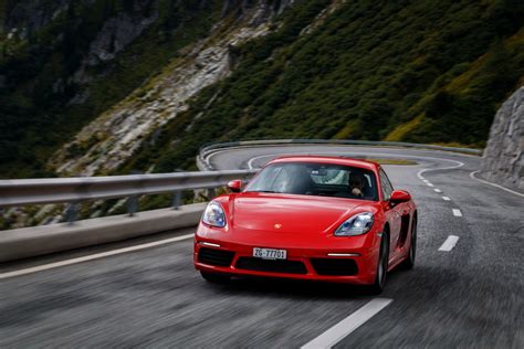 Porsche 718 Cayman S 982c Specs And Photos 2016 2017 2018 2019