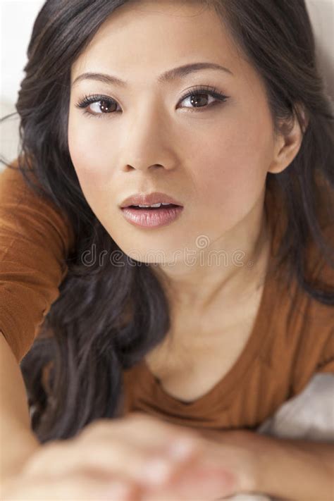 Belle Fille Asiatique Chinoise De Jeune Femme Image Stock Image Du Jeune Femme