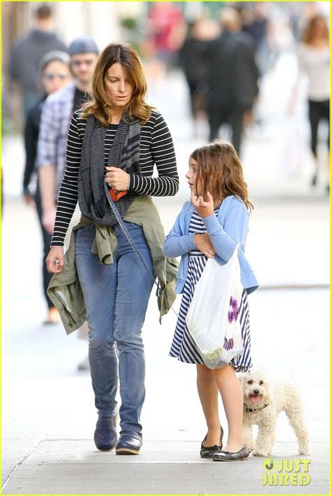 tina fey steps out with daughter alice after snl episode photo 2963328 alice richmond