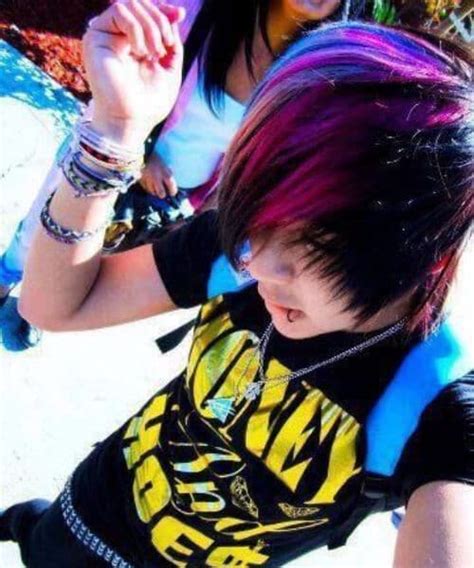 Modern Emo Hairstyles For Guys That Want That Edge Menhairstylist Com