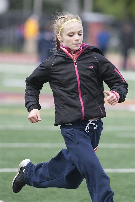 Sports Roundup Blankemeiers Return Inspires Oprf Girls Track Oak Park