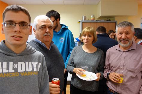O autismo ou transtorno do espectro autista (tea) é caracterizado como uma síndrome comportamental que compromete o desenvolvimento ao longo da vida. ESTA MAÑANA, MARATÓN DE ACTIVIDADES EN AUTISMO ARAGÓN ...