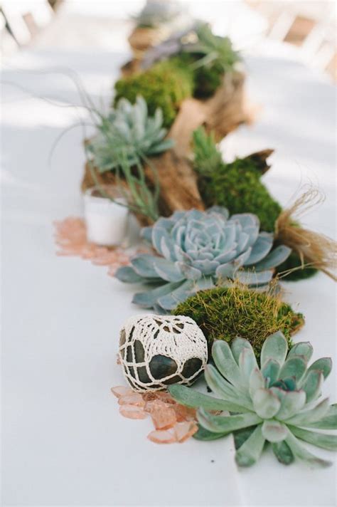 29 Earthy Chic Wedding Ideas Youll Obsess Over Driftwood Wedding