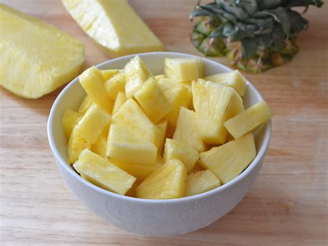How To Cut A Pineapple Genius Kitchen