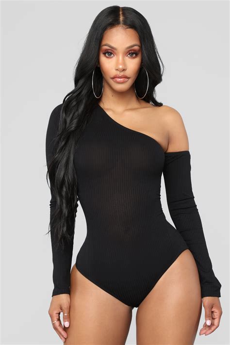 Risk It All Bodysuit Black In 2021 Bodysuit Fashion Fashion Nova Outfits Black Bodysuit
