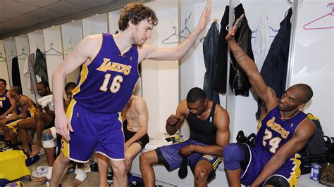 Pau Gasol Kobe Bryant Form Unbreakable Bond On Road To Back To Back