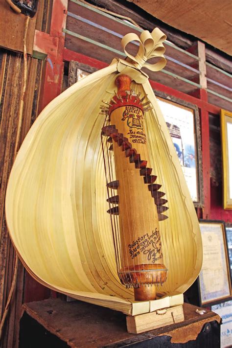 Gambar alat musik tradisional kendang (gambar istimewa). Melodies from Indonesia's Far South: Sasando, the Palm Harp of Rote - Indonesia Expat