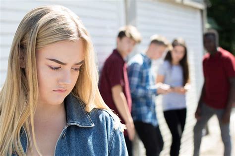 Teenage Girl Issues 6 Most Common Teenage Girl Problems Ootdiva