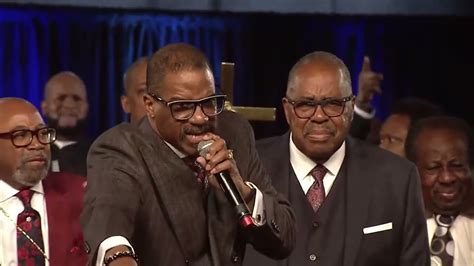 Powerful Praise Break At The 114th Cogic Holy Convocation Youtube