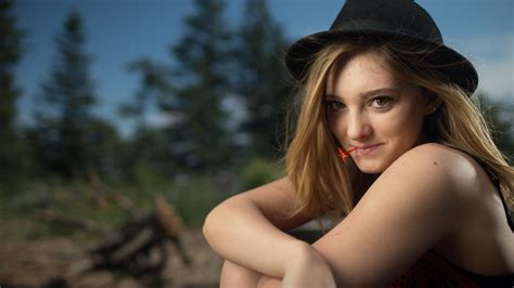 Willow Shields Cute Willow Shields Wallpapers Girls