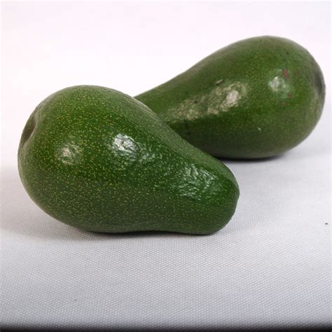 This page has a table of common varieties Avocado Ready To Eat - Garden Goodness