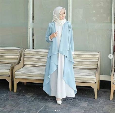 Warna Jilbab Untuk Baju Biru Muda
