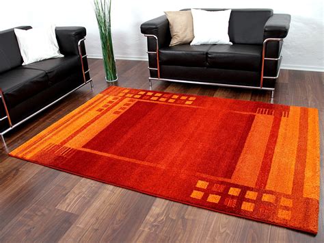 Ist ein teppich orange, bietet er durch seine facettenreichen untertöne sehr vielseitige kombinationsmöglichkeiten und harmoniert daher hervorragend mit anderen, farbigen wohnaccessoires. Designer Teppich Gabbeh Rot Orange Bordüre