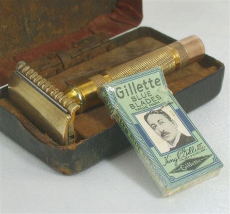 Collectible Gillette Double Edge Razor With Case And Blue Blades