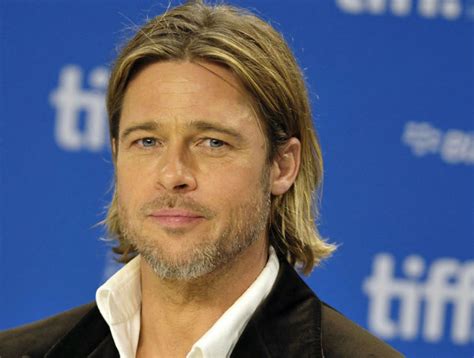 Brad Pitt es bisexual según revista
