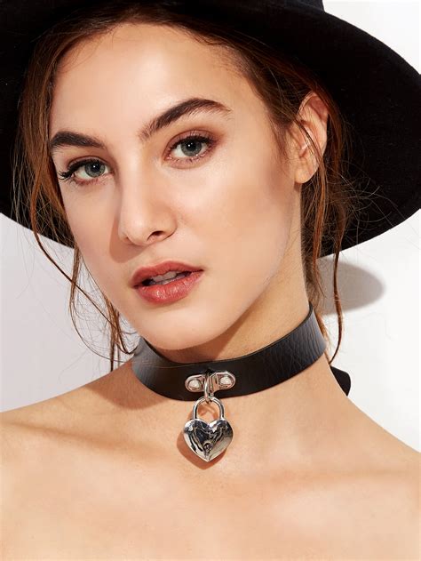 Black Faux Leather Heart Pendant Choker Necklacefor Women Romwe