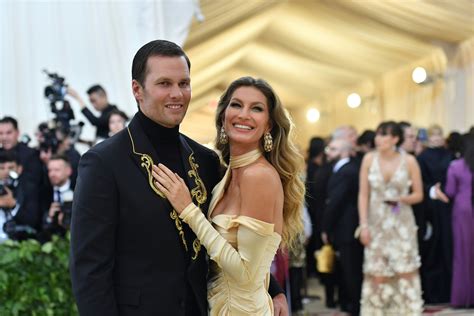 Tom Brady Gisele Bundchen Ready For A Fight Over Immense Wealth