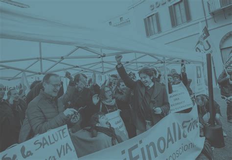 Eutanasia legale, superate 320mila firme per il referendum. Chi siamo - Eutanasia Legale - Associazione Luca Coscioni