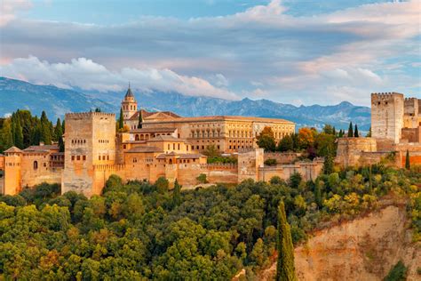Eşsiz güzellikler ve ayrıcalıklar ile dolu türkiye'mizin turizm başkenti olmaya hak kazanmış antalya ilinde okurcalar ve. Walking Holidays in Andalucia along the GR7 Andalucia - Along the GR7 / Self-Guided