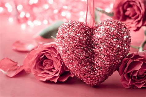These cute romantic valentine wallpapers that will fit your. FREE 21+ Valentine's Day Wallpapers in PSD | Vector EPS