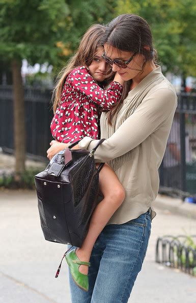 Katie And Suri Enjoy A Day At The Park August Katie Holmes
