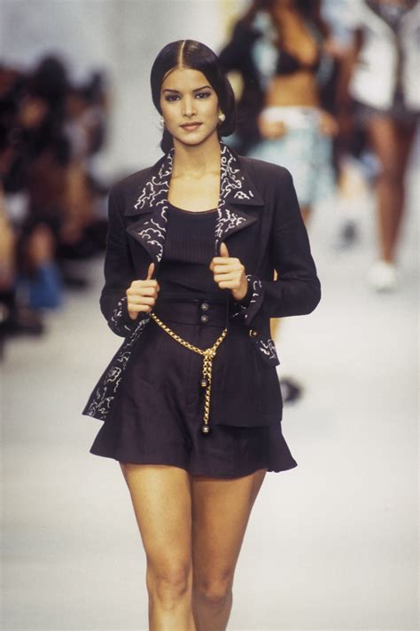 Chanel Runway Show Ss 1993 By Lagerfeld Paris France Chanel Fashion