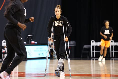 Sabrina Ionescus Injury What To Expect And What It Means For The