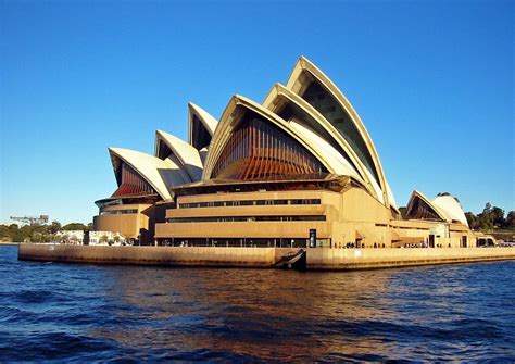 World Travel: Australia Opera House Views