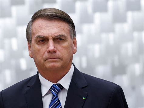 Bolsonaro envisage de rentrer plus tôt que prévu au Brésil Challenges