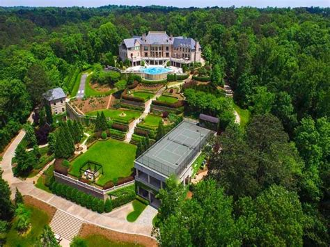 tyler perry s mansion in atlanta ga sold for 15 million