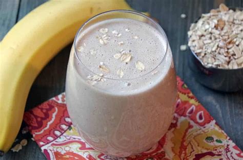 Banana is not only a delicious fruit but also exhibit a wide range of health benefits. Banana Oatmeal Smoothie For Weight Gain Benefits - Banana ...