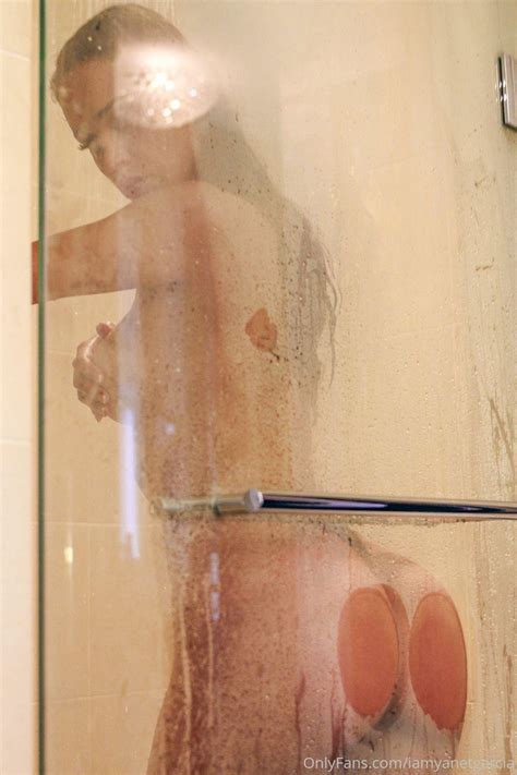 Yanet Garcia OnlyFans Nude Bathtub Leaked ThotHub