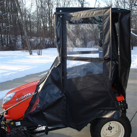 It gets it's power from a d782 diesel engine. Hardtop Cab for Kubota GR2000, GR2010, GR100, GR2110 ...