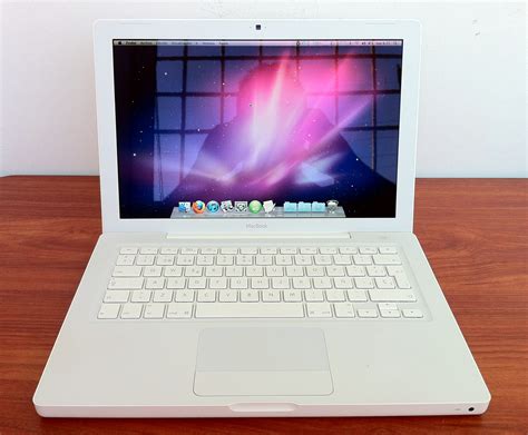 Related Keywords And Suggestions For Macbook White 2010