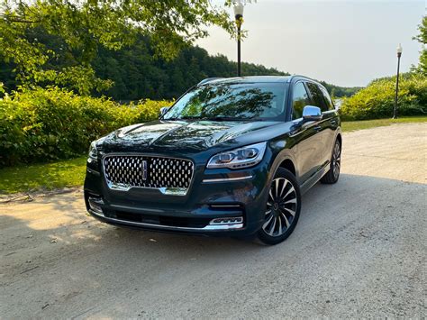 2021 Lincoln Aviator Gains New Flight Blue Color First Look