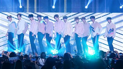 See more ideas about live streaming, malaysia, live video streaming. Súbor:Wanna One performing at INK Concert 2017 05.png ...
