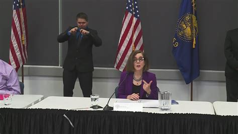 Gov Kate Brown Press Conference On Reopening Pause June 12 2020 Youtube