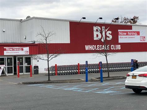 bj s wholesale clubs closed due to computer problem