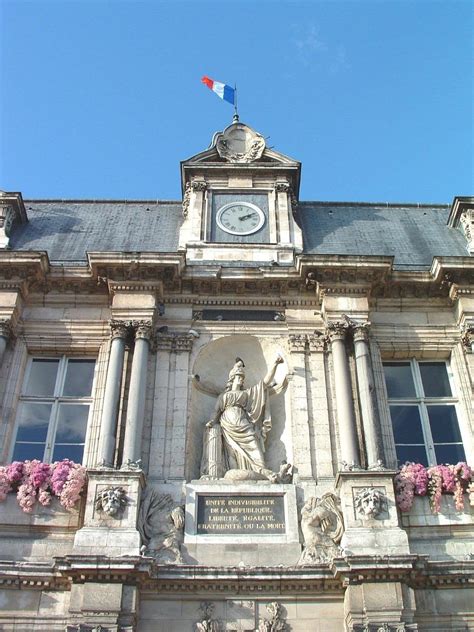 Check spelling or type a new query. Hôtel de ville (Troyes) ( Troyes ) | Structurae