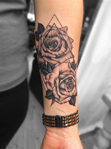 Rose Tattoos On Arm With Name City Of