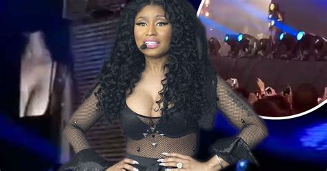 Nicki Minaj Turns Up Two Hours Late For Her Wireless Festival Set As
