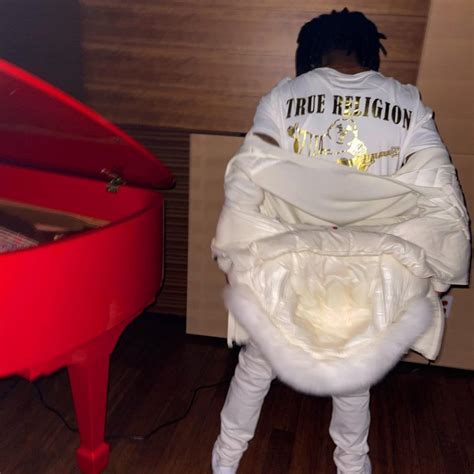 Spotted Lil Uzi Vert Goes All White In True Religion Pause Online