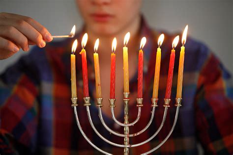 Hanukkah Fun Facts When Is Hanukkah 2020 How To Celebrate Safely In