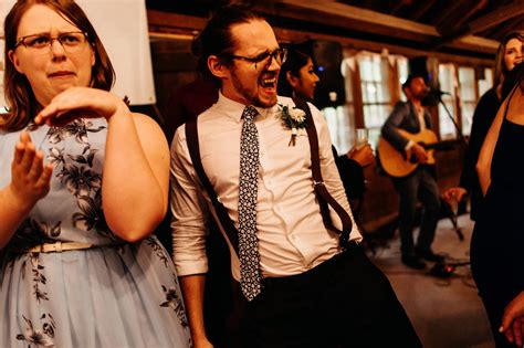 45 Wedding Guests Dancing Detroit Wedding Photographer Heather Jowett