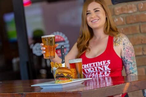 Cold Beers And Cheeseburgers Opens In Town Of Maricopa Az Big Media