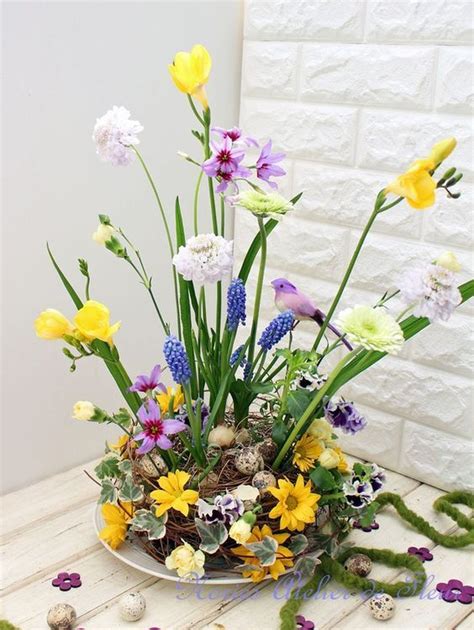 32 Lovely Easter Flower Arrangements Decor Ideas Easter