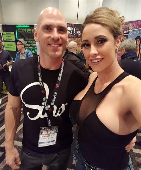 Eva Notty And Johnny Sins At The Avn Aee Scrolller