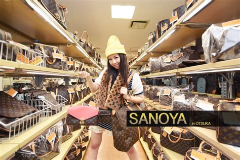 Japankuru Shopping ♪ Pawn Shop Shopping At Sanoya A 94 Year Second