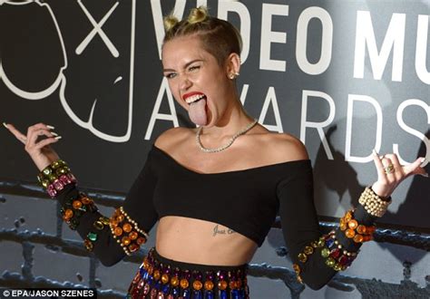 MTV VMAs Miley Cyrus Strips To A Flesh Coloured Two Piece To Perform Dance With Robin